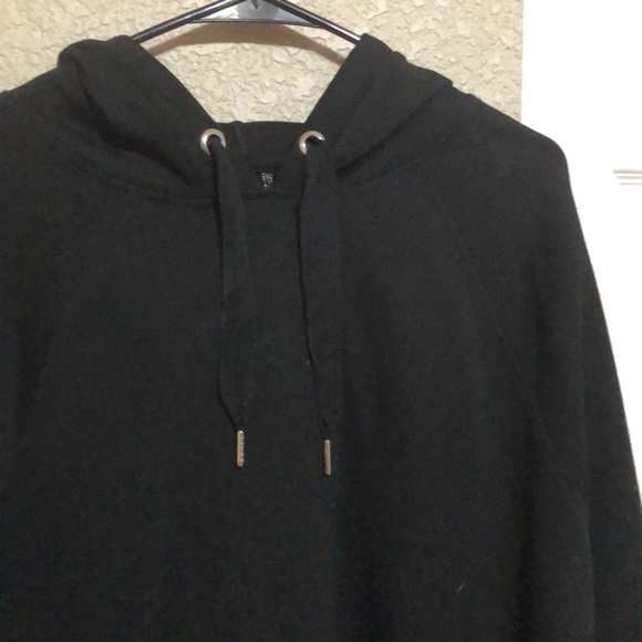 Victoria’s Secret Sport black pullover - Picture 3 of 7